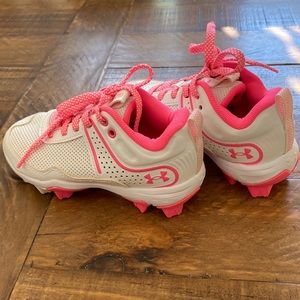 11k under armour cleats